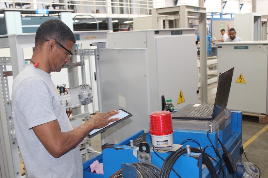 Proyectos eléctricos para la industria en colombia
